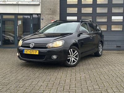 Zwart Occasion 2013 VW Golf VII Highline Stationwagen | € 3.950 (Goede deal)