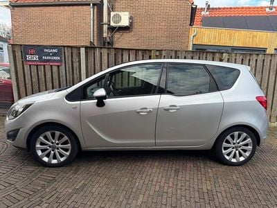 Grijs (metallic) Occasion 2011 Opel Meriva Cosmo MPV | € 2.950 (Goede deal)