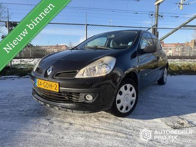Occasion Renault Clio II 75 PK (55 kW) 2008 Zwart Hatchback