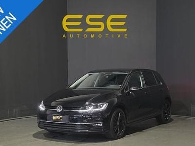 Zwart Gebruikt 2017 VW Golf VII Highline Hatchback | € 13.995 (Eerlijke prijs)