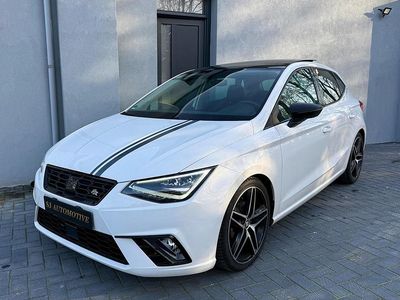 Wit (metallic) Occasion 2018 Seat Ibiza FR Hatchback | € 15.950 (Iets duurder)