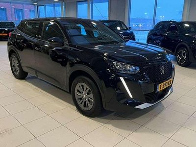 Zwart Occasion 2023 Peugeot e-2008 Active SUV | € 19.900 (Goede deal)