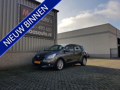 Grijs Gebruikt 2012 Toyota Verso Business Edition MPV | € 15.950 (Duur)