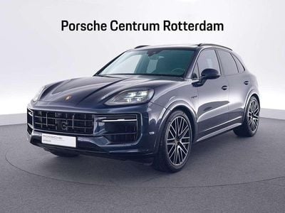 Blauw Occasion 2024 Porsche Cayenne S E-Hybrid SUV | € 127.900 (Eerlijke prijs)