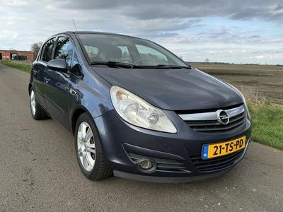 tweedehands Opel Corsa 1.4-16V Enjoy AIRCO/CRUISE/5-DRS/STUUR+STOELVERWARM