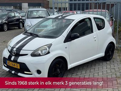 Wit Gebruikt 2012 Toyota Aygo Comfort Hatchback | € 2.990 (Eerlijke prijs)