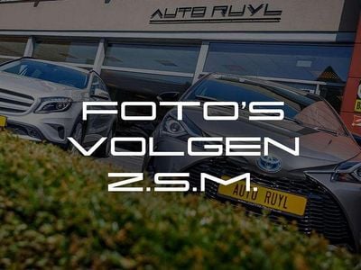 Wit (parellak) Occasion 2024 Toyota RAV4 Hybrid Sport SUV | € 48.845 (Eerlijke prijs)