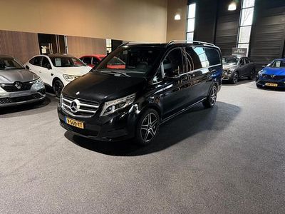Zwart Gebruikt 2017 Mercedes V250 Avantgarde MPV | € 24.950