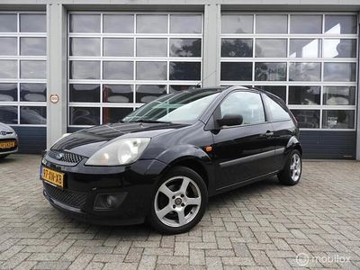 Zwart Gebruikt 2007 Ford Fiesta Style Hatchback | € 999 (Eerlijke prijs)