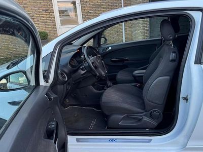 Wit Occasion 2009 Opel Corsa Sport Hatchback | € 2.850 (Iets duurder)