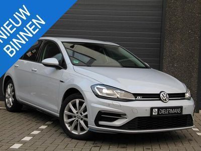 tweedehands VW Golf VII 1.5 TSI R-Line DSG | Apple Carplay | Stoelverwarming | Parkeersensoren | Oryx White Pareleffect Metallic | Vol | nieuwstaat