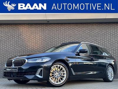 Zwart Gebruikt 2020 BMW 520 Executive Stationwagen | € 27.900 (Duur)