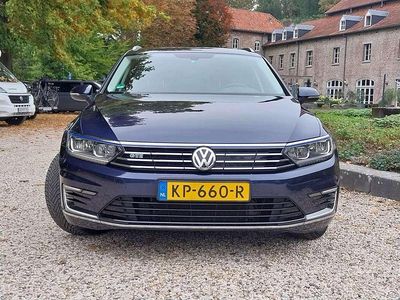 Blauw Gebruikt 2016 VW Passat GTE Stationwagen | € 10.950 (Eerlijke prijs)