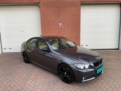 Grijs Gebruikt 2005 BMW 320 M Sport Sedan | € 4.499