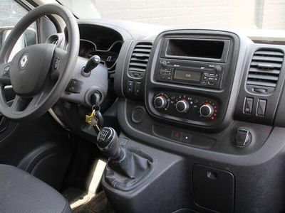 tweedehands Renault Trafic 1.6 dCi EURO 6 - Airco - Cruise - PDC - Trekhaak - ¤ 14.950,- Excl.