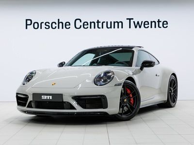 Porsche 911 Carrera 4 GTS