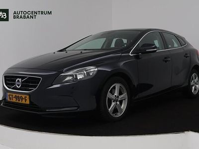 Blauw Gebruikt 2015 Volvo V40 Business Edition Hatchback | € 6.945 (Eerlijke prijs)