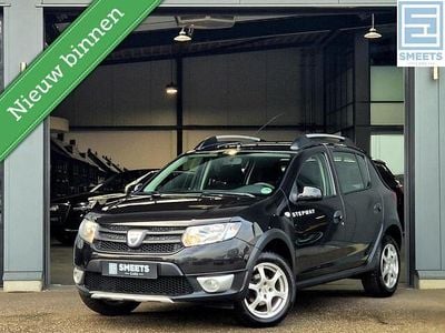 Zwart Occasion 2014 Dacia Sandero Stepway Ambiance Hatchback | € 5.950 (Eerlijke prijs)