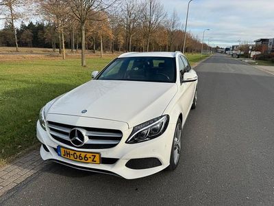 Occasion 2015 Mercedes C350 | € 14.499 (Goede deal)