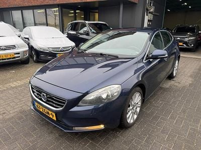 Blauw Occasion 2012 Volvo V40 Momentum Hatchback | € 5.995 (Super prijs)