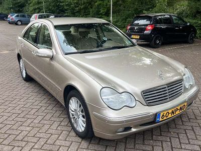 Mercedes C200