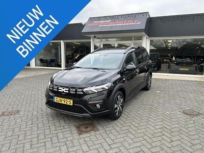 Occasion Dacia Jogger Expression 110 PK (80 kW) 2024 Zwart MPV