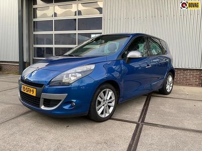 Blauw Gebruikt 2011 Renault Scénic III MPV | € 3.950 (Eerlijke prijs)