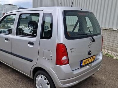 Opel Agila
