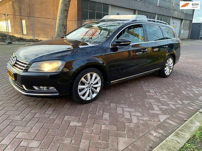 Zwart Gebruikt 2011 VW Passat Highline Stationwagen | € 3.950 (Eerlijke prijs)