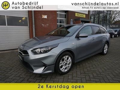 Grijs (metallic) Gebruikt 2023 Kia Ceed Sportswagon Stationwagen | € 21.995 (Goede deal)