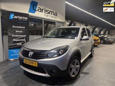 Grijs Gebruikt 2011 Dacia Sandero Stepway Hatchback | € 3.945 (Eerlijke prijs)