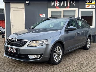 Grijs (metallic) Occasion 2013 Skoda Octavia Business Line Stationwagen | € 6.944 (Eerlijke prijs)