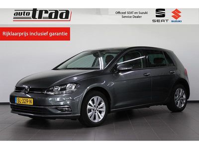 Grijs (metallic) Gebruikt 2018 VW Golf VII Comfortline Hatchback | € 13.950 (Eerlijke prijs)