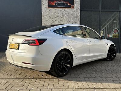 Wit Occasion 2019 Tesla Model 3 Long Range AWD Sedan | € 19.890 (Goede deal)