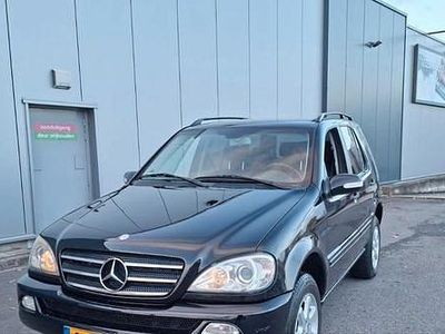 Gebruikt 2001 Mercedes ML320 SUV | € 4.850 (Iets duurder)