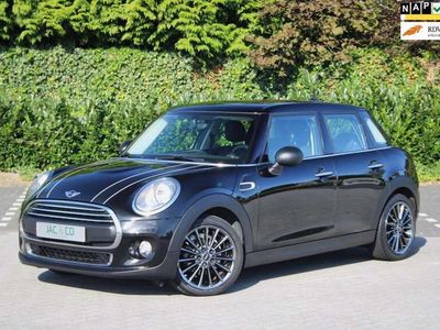 Occasion Mini Cooper Business 102 PK (75 kW) 2016 Zwart, metallic lak Hatchback