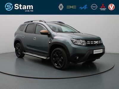 Groen (metallic) Occasion 2023 Dacia Duster Extreme SUV | € 23.490 (Eerlijke prijs)