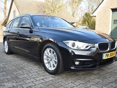 Occasion BMW 318 Executive 136 PK (100 kW) 2017 Zwart (metallic) Stationwagen