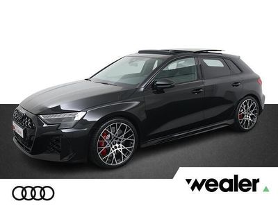 Zwart (metallic) Nieuw 2025 Audi RS3 Sportback Premium Hatchback | € 110.274