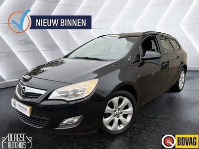 Zwart Gebruikt 2012 Opel Astra Stationwagen | € 3.990 (Eerlijke prijs)