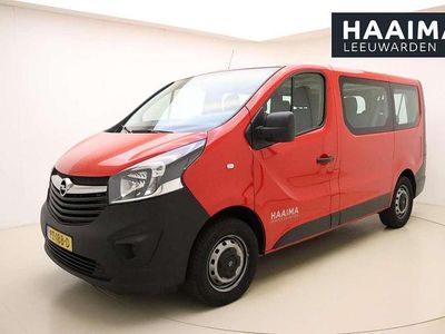 Rood Occasion 2017 Opel Vivaro MPV | € 24.587