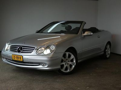 Grijs Occasion 2003 Mercedes CLK320 Avantgarde Cabriolet | € 10.950 (Eerlijke prijs)