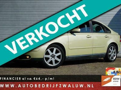 tweedehands Volvo S40 2.5 T5 Momentum YOUNGTIMER 220PK!|1e EIG!|AUT|Airco|Cruise|LMV 17"|Trekhaak|Etc.