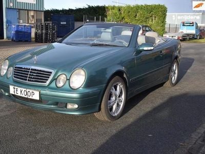 Mercedes 200