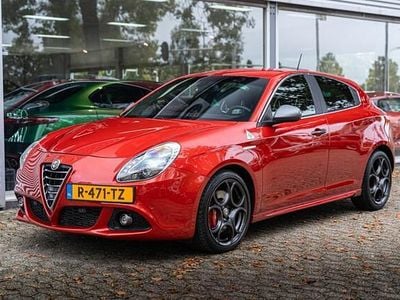 Occasion Alfa Romeo Giulietta Competizione 241 PK (177 kW) 2015 Rood Hatchback