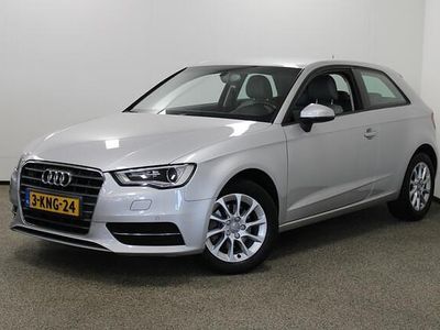 Grijs Occasion 2013 Audi A3 Sportback Attraction Hatchback | € 6.950 (Eerlijke prijs)