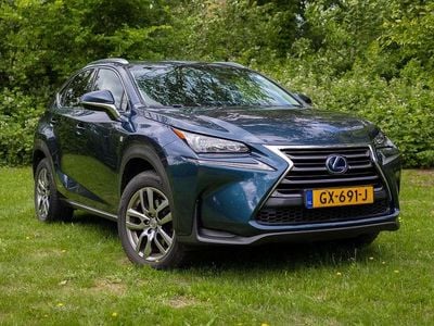 Lexus NX300h
