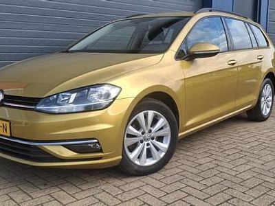 Geel Occasion 2018 VW Golf VII Stationwagen | € 10.999 (Goede deal)