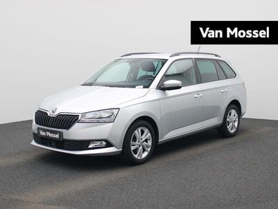 Grijs Occasion 2026 Skoda Fabia Ambition Stationwagen | € 15.900 (Super prijs)