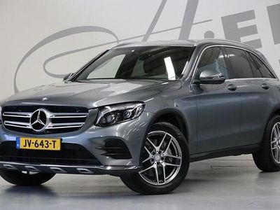 Grijs, metallic lak Gebruikt 2016 Mercedes GLC250 AMG SUV | € 29.950 (Eerlijke prijs)